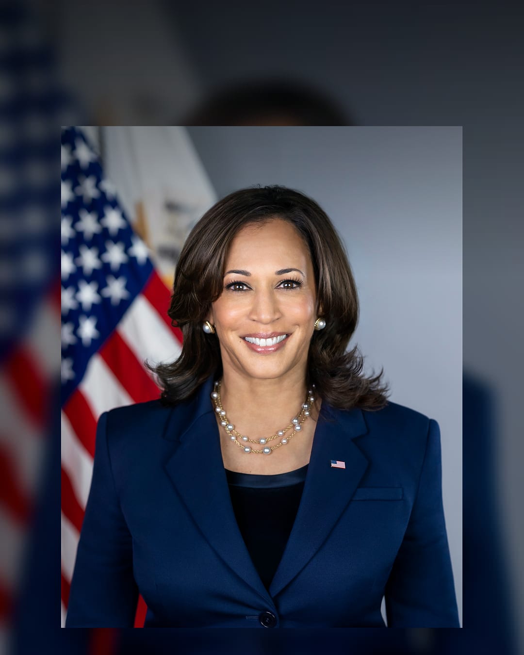 Official vice presidential portrait of Kamala Harris